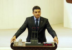GAZETECİYE YIPRANMA HAKKINA AKP ENGELİ!